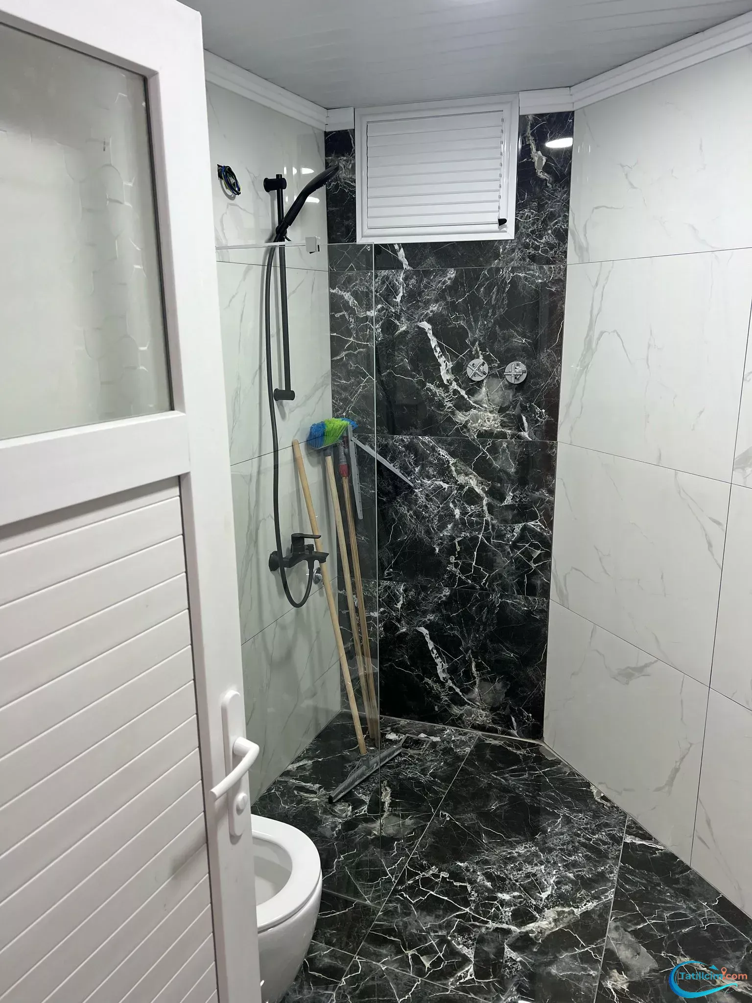 tatilcim.com Toker Apart 1+1 (mutfaklı) Sahile 100mt